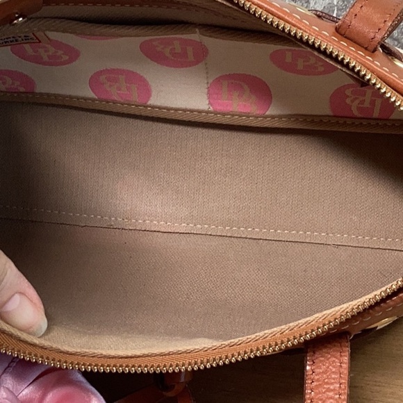 Dooney & Bourke Y2K Pink and Cream Canvas with Brown Leather Trim - Picture 10 of 16